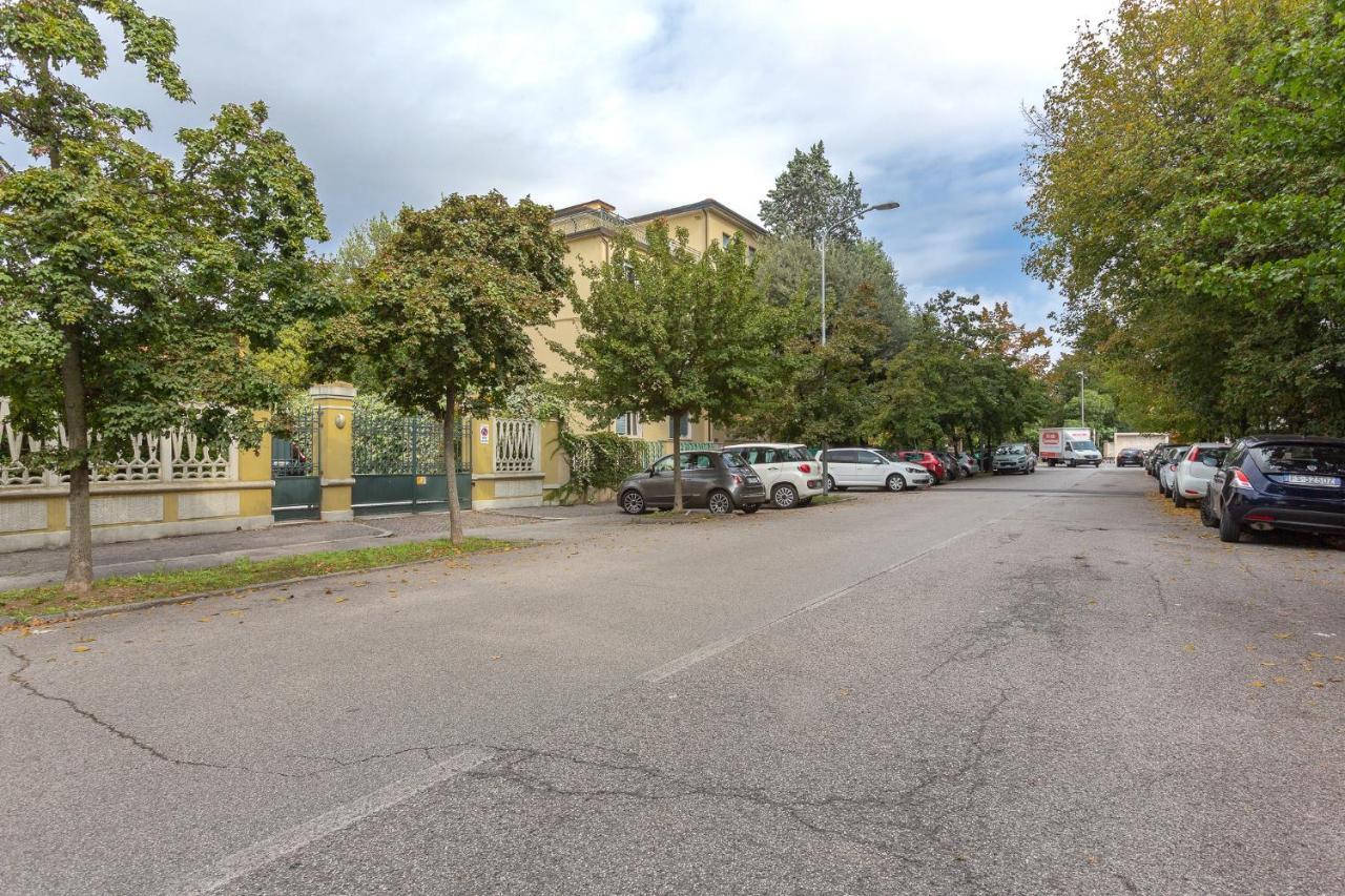 Ferrara A 5 Min Dalla Stazione Apartment X5 Exteriör bild